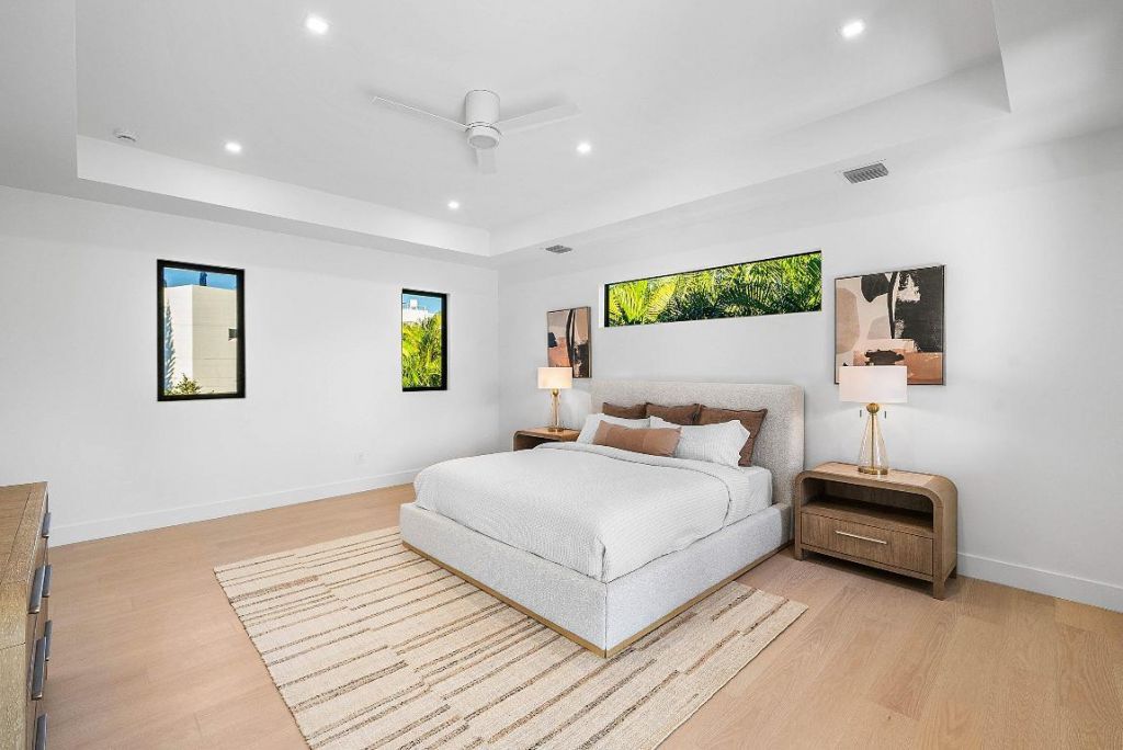 258 33rd Court, West Palm Beach, FL 33407 Photo