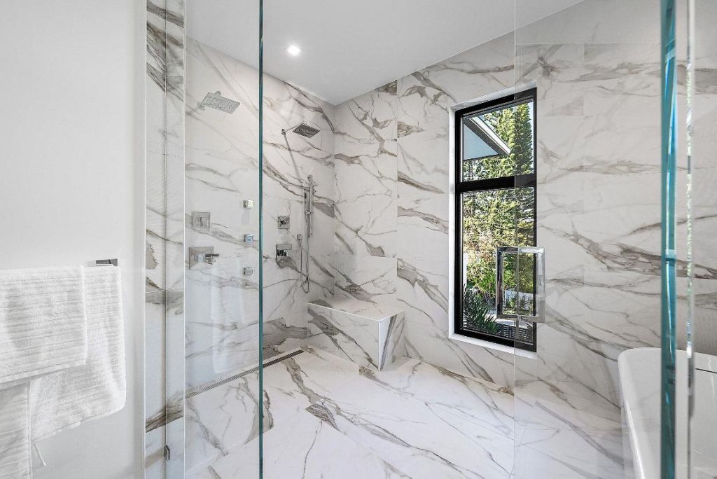 258 33rd Court, West Palm Beach, FL 33407 Photo