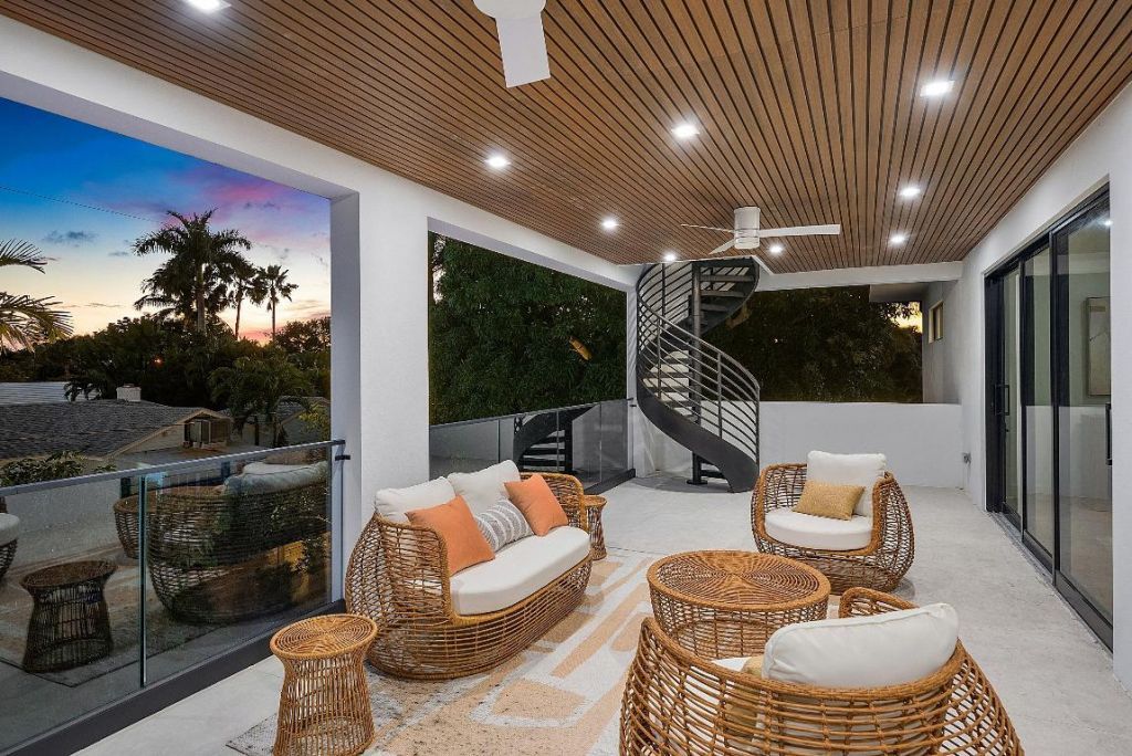 258 33rd Court, West Palm Beach, FL 33407 Photo