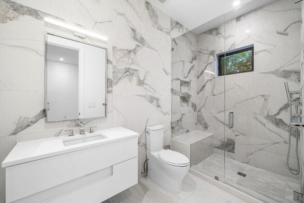 258 33rd Court, West Palm Beach, FL 33407 Photo