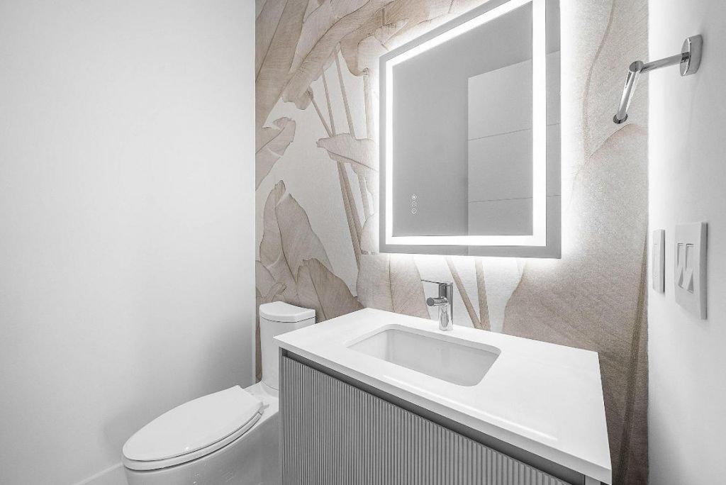 258 33rd Court, West Palm Beach, FL 33407 Photo