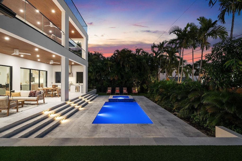 258 33rd Court, West Palm Beach, FL 33407 Photo