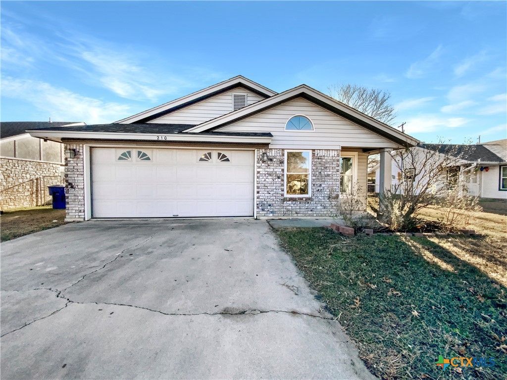 210 Robertstown Road, Copperas Cove, TX 76522 Main Photo