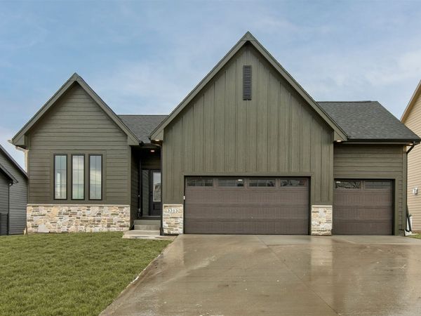 3313 NW Prescott Court, Grimes, IA 50111