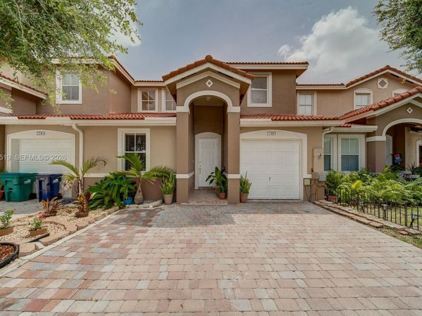 27461 SW 138th Ave, Homestead, FL 33032