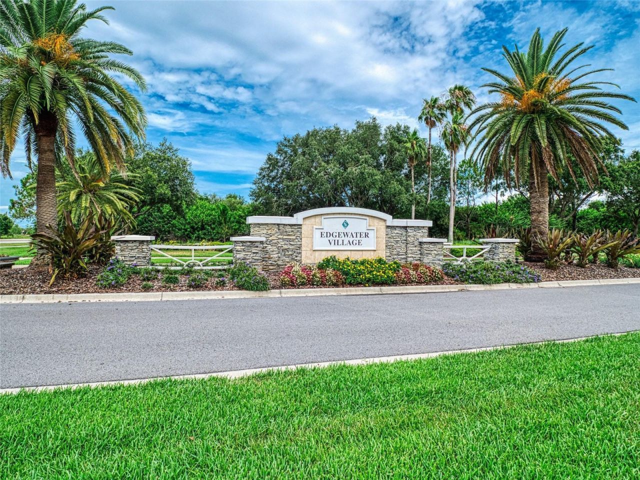 8408 Whispering Woods Court, Lakewood Ranch, FL 34202 Photo