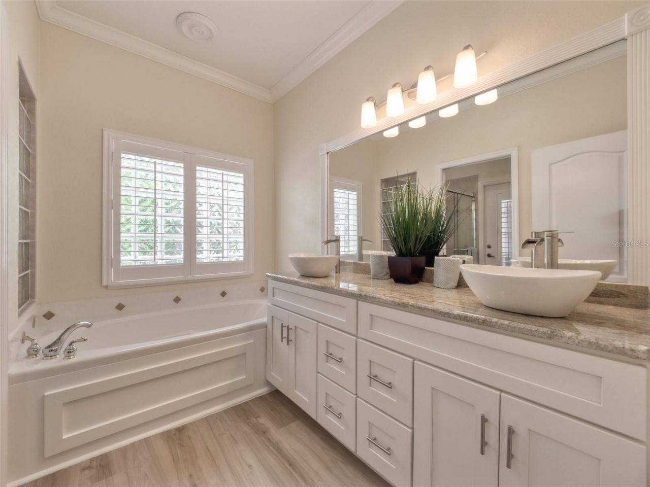 8408 Whispering Woods Court, Lakewood Ranch, FL 34202 Photo