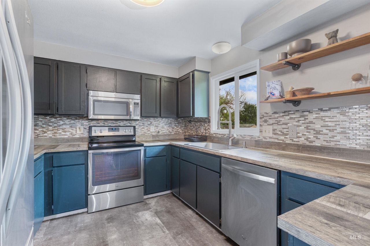 1806 Powers Drive, Lewiston, ID 83501 Main Photo