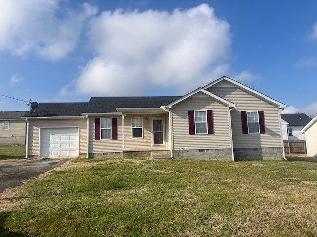 141 Modena Cir, Decherd, TN 37324 Main Photo