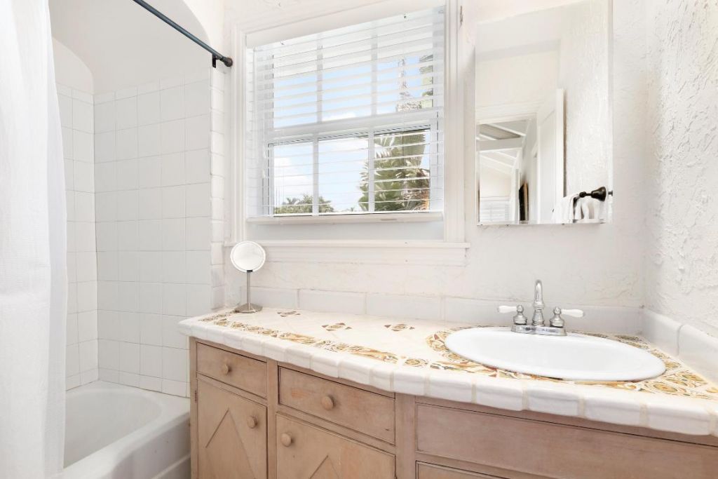 285 Orange Grove Road, Palm Beach, FL 33480 Photo