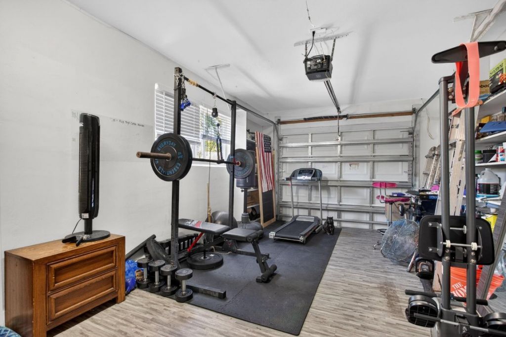 3330 NW 69th St, Fort Lauderdale, FL 33309 Photo