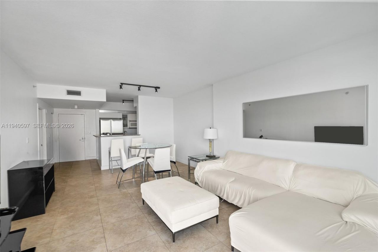 335 S Biscayne Blvd, Unit 2910, Miami, FL 33131 Photo