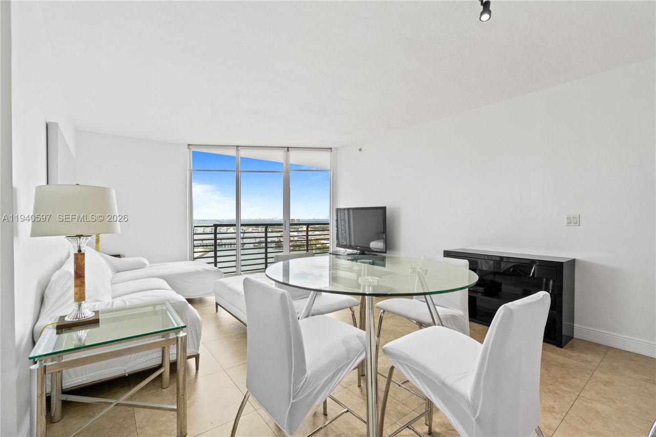 335 S Biscayne Blvd, Unit 2910, Miami, FL 33131 Photo