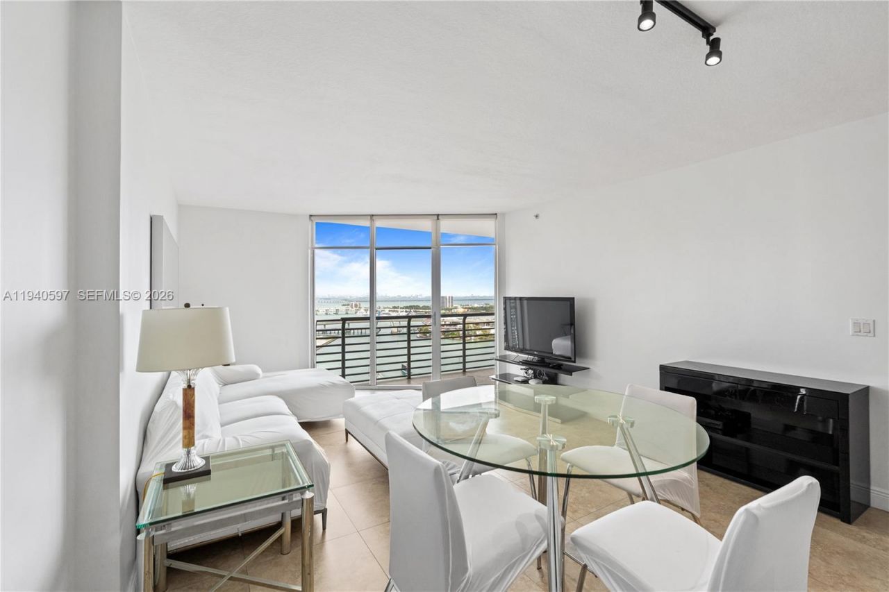 335 S Biscayne Blvd, Unit 2910, Miami, FL 33131 Photo