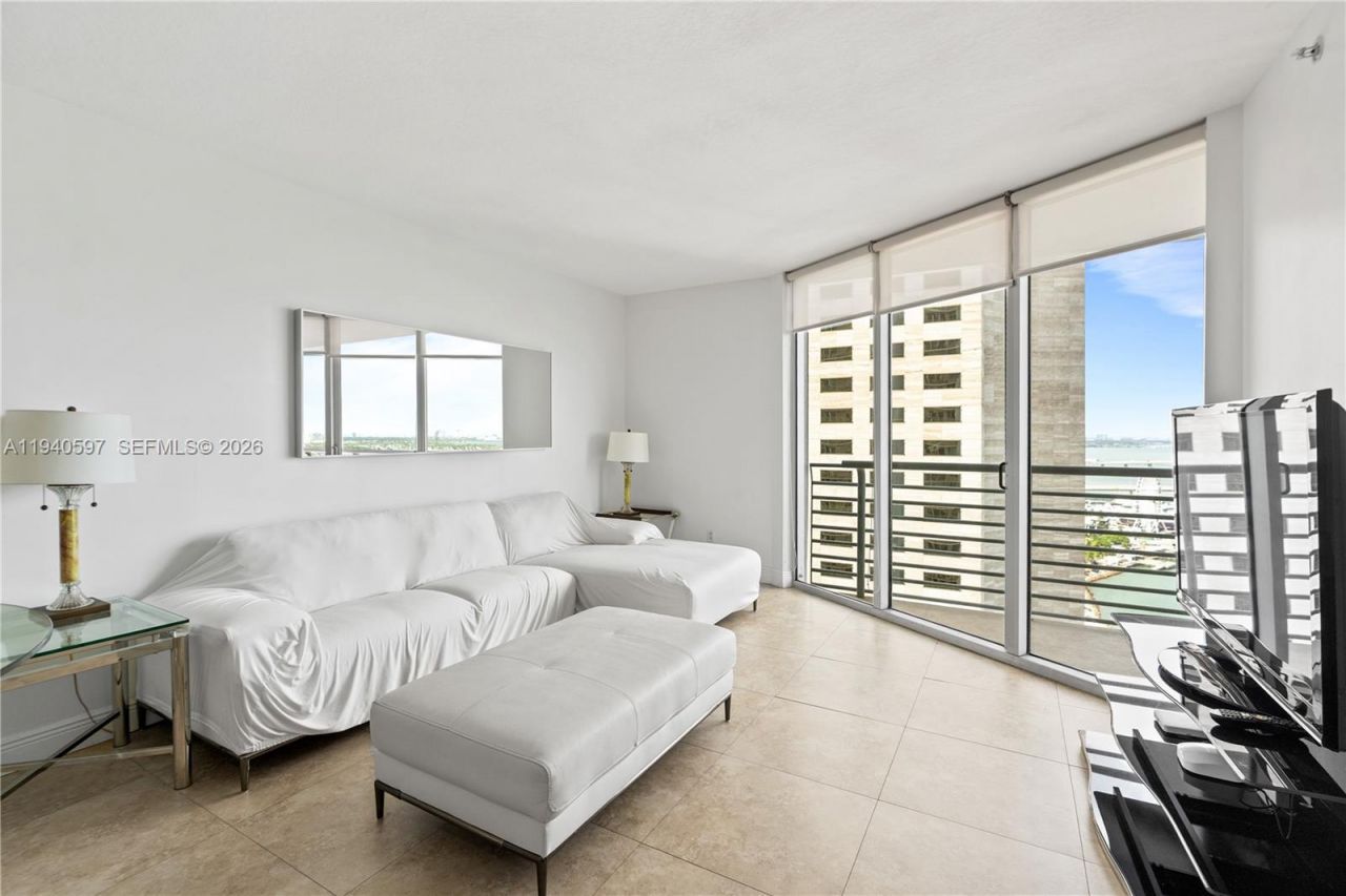 335 S Biscayne Blvd, Unit 2910, Miami, FL 33131 Photo