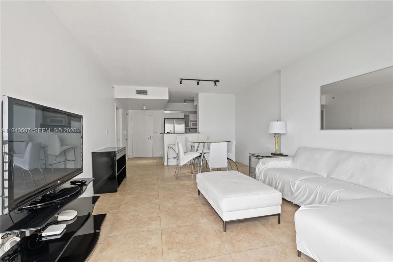 335 S Biscayne Blvd, Unit 2910, Miami, FL 33131 Photo