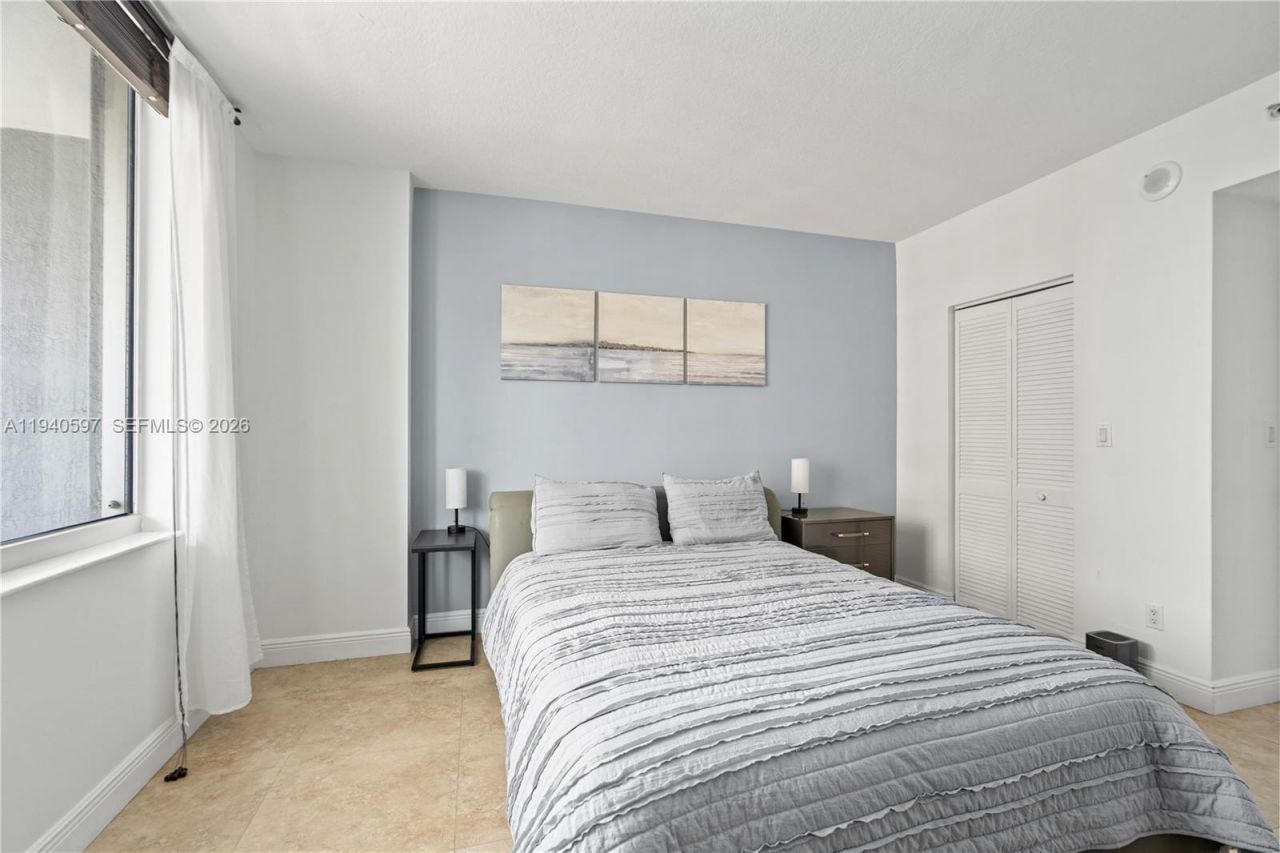 335 S Biscayne Blvd, Unit 2910, Miami, FL 33131 Photo