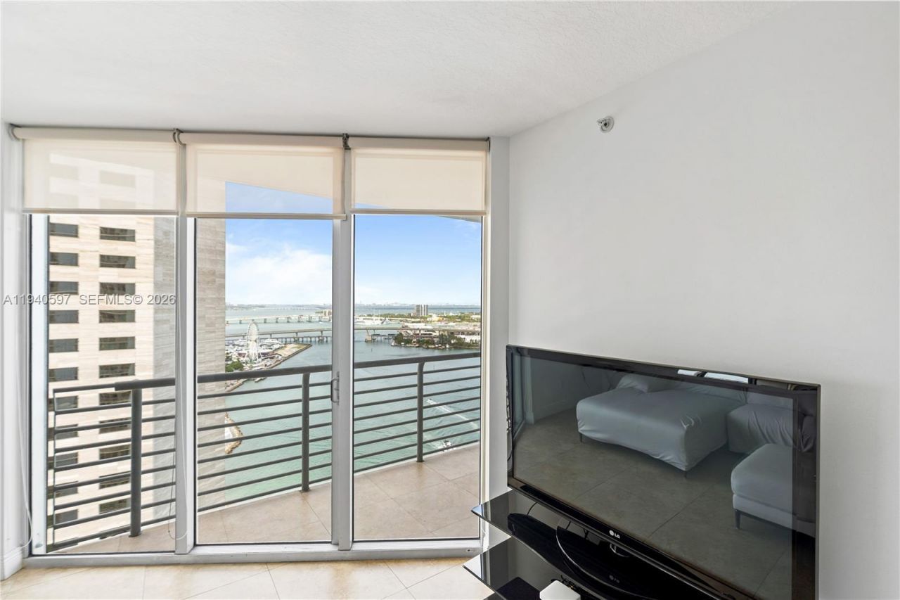 335 S Biscayne Blvd, Unit 2910, Miami, FL 33131 Photo