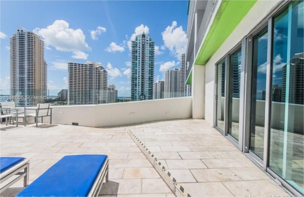 335 S Biscayne Blvd, Unit 2910, Miami, FL 33131 Photo