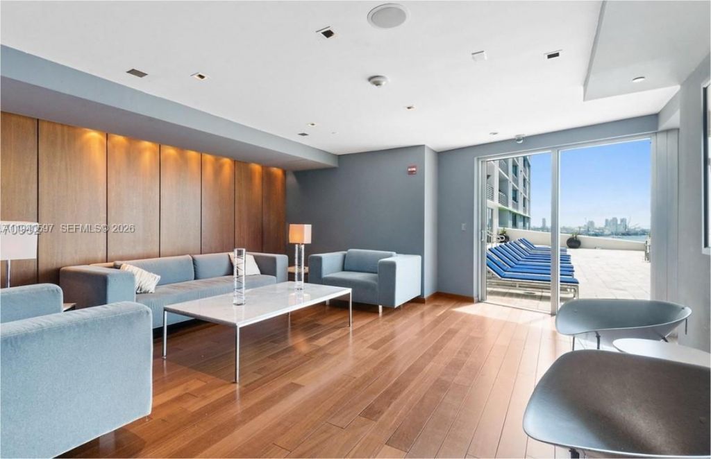 335 S Biscayne Blvd, Unit 2910, Miami, FL 33131 Photo