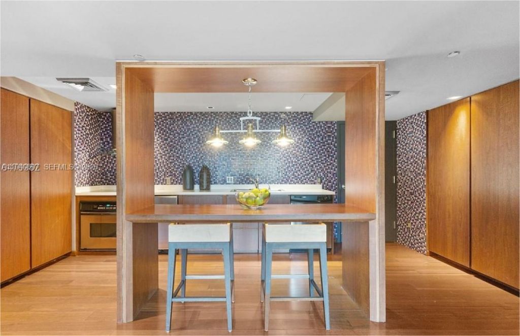 335 S Biscayne Blvd, Unit 2910, Miami, FL 33131 Photo