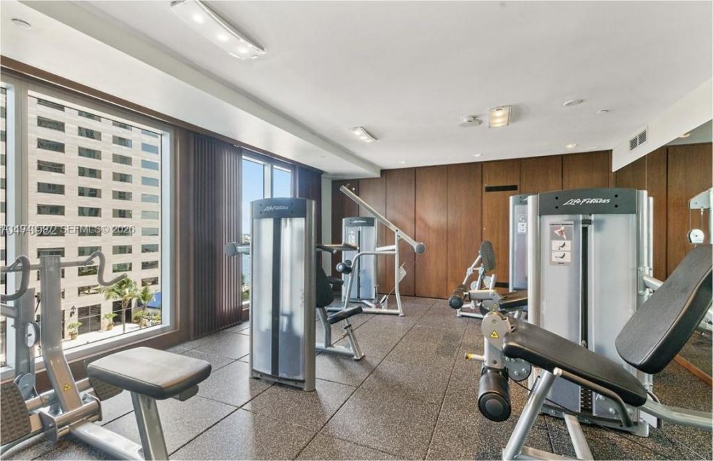 335 S Biscayne Blvd, Unit 2910, Miami, FL 33131 Photo