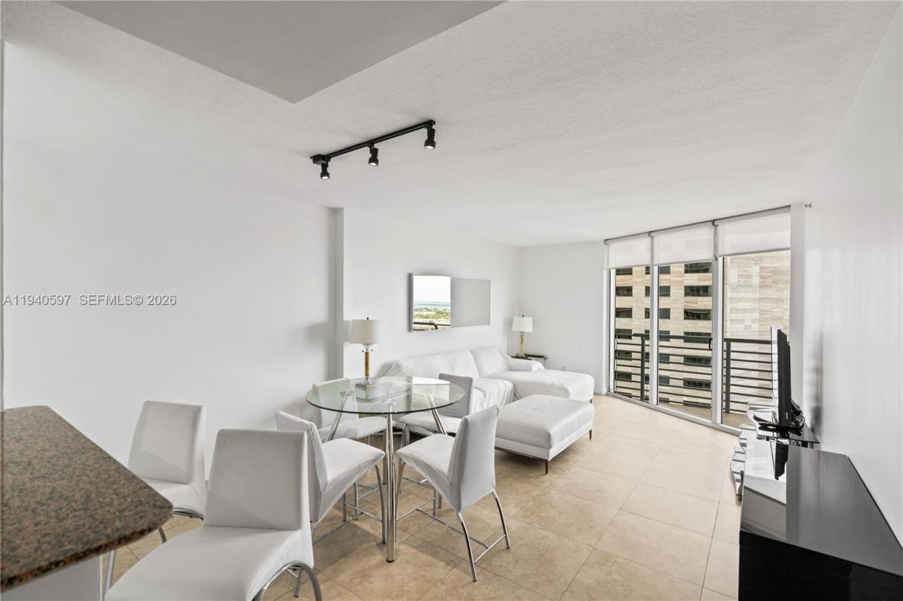 335 S Biscayne Blvd, Unit 2910, Miami, FL 33131 Photo