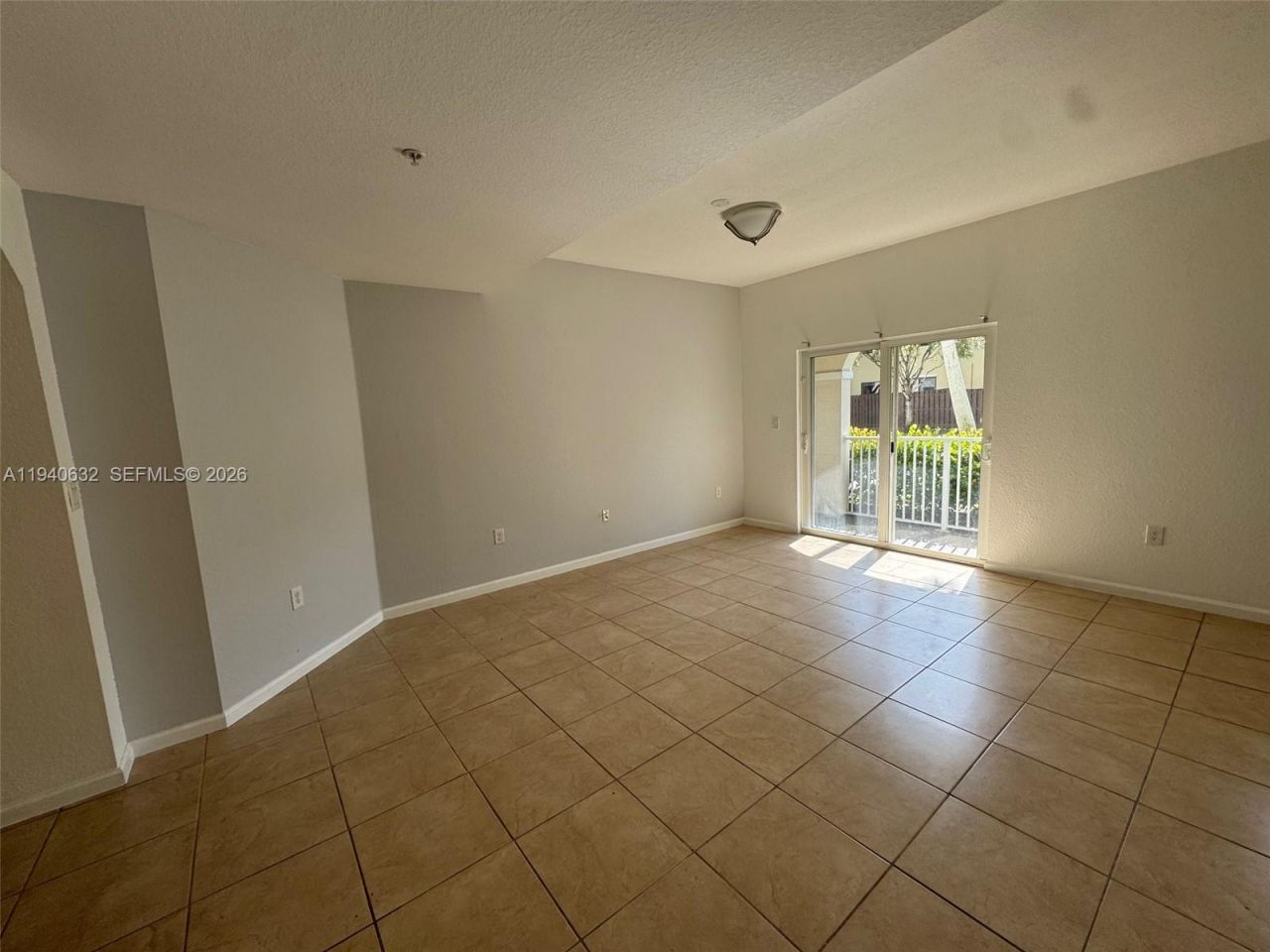 11601 NW 89th St, Unit 106, Doral, FL 33178 Photo