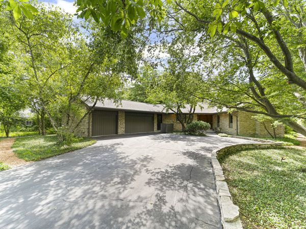 1370 Sunview Lane, Winnetka, IL 60093