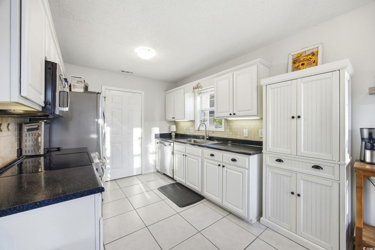 247 Sienna Dr. Photo 10