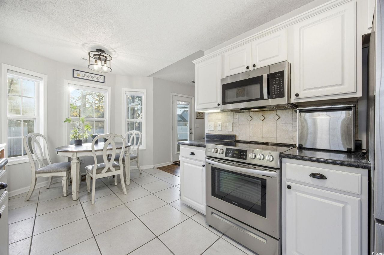 247 Sienna Dr. Photo 13