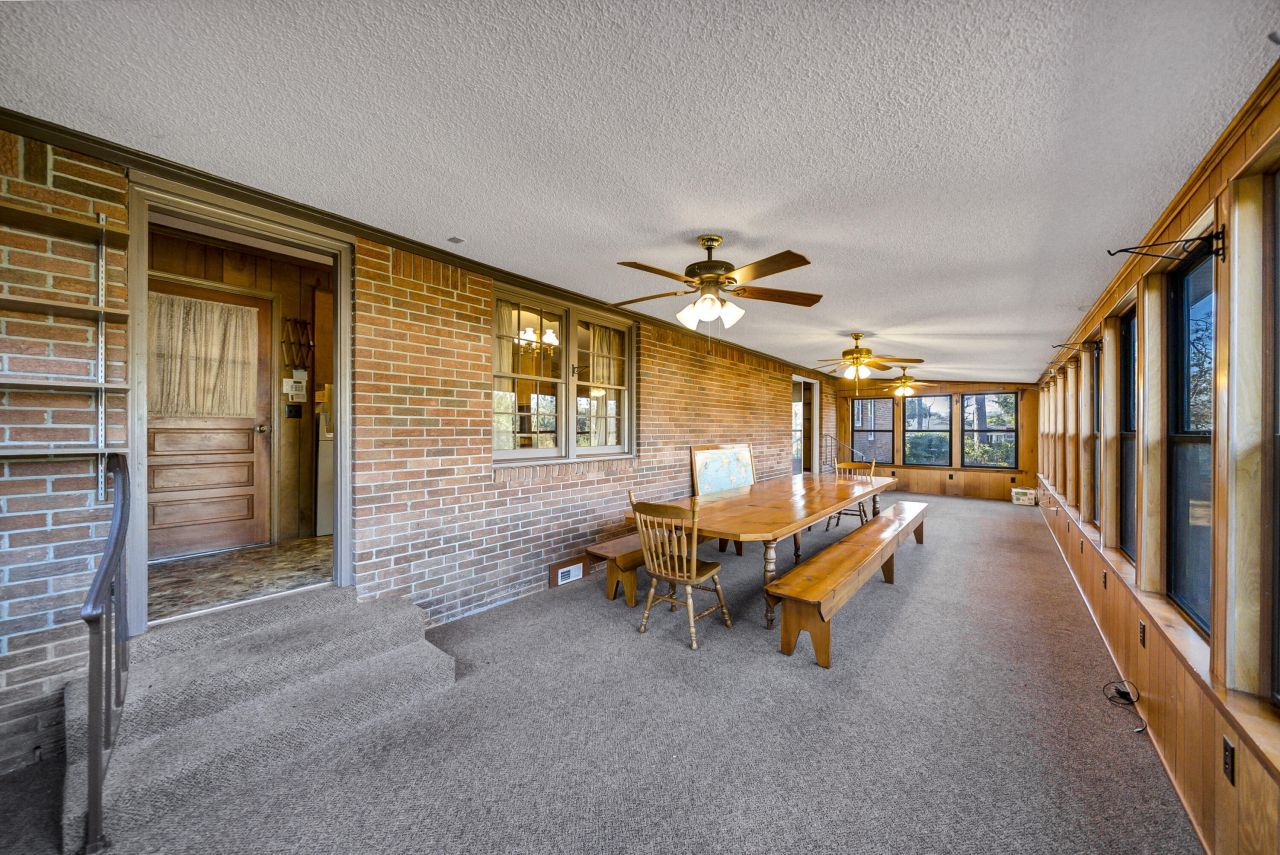 224 Walnut Street Photo 25