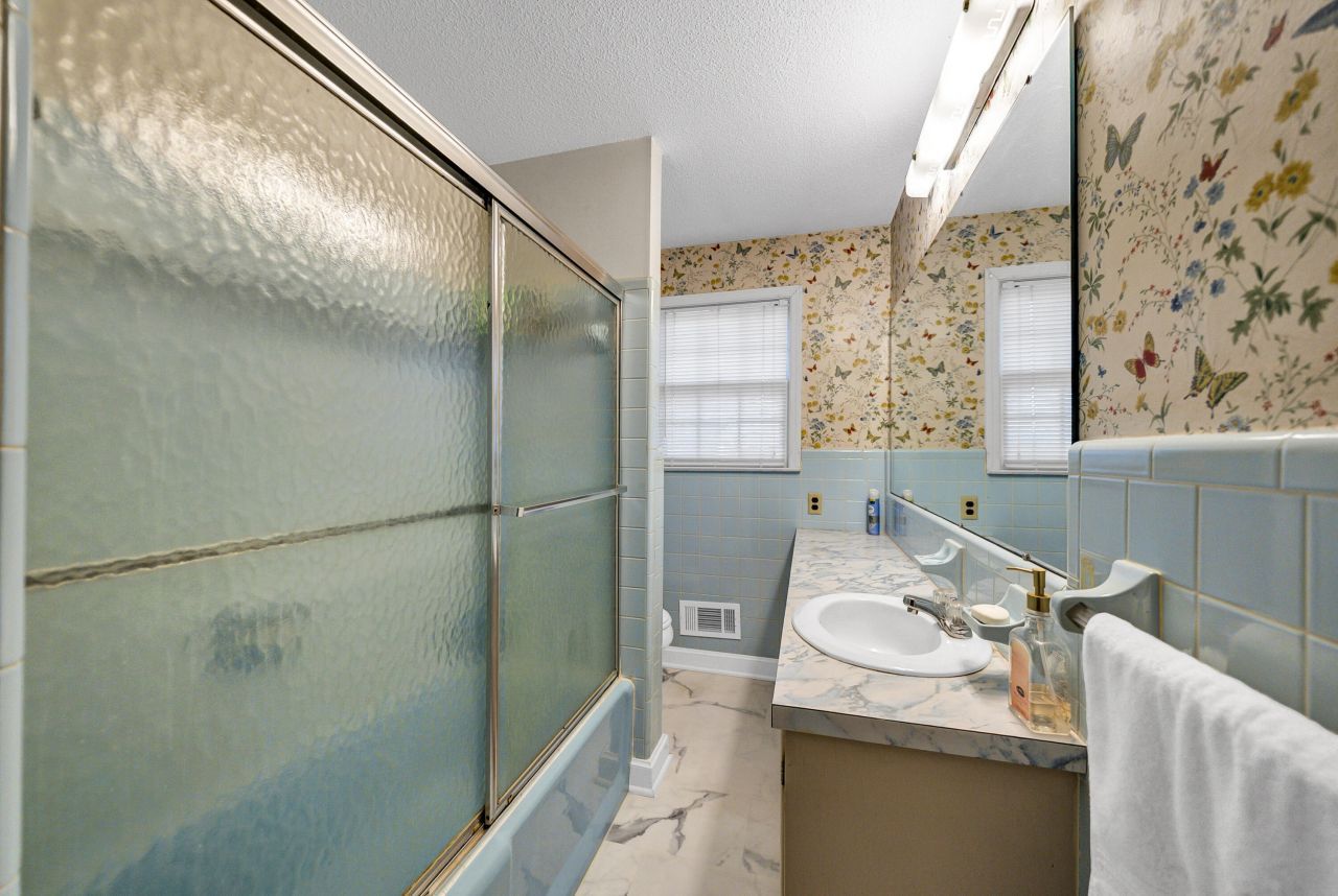 224 Walnut Street Photo 35