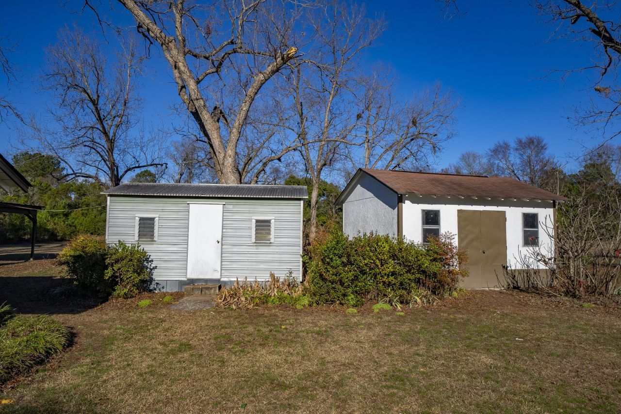 224 Walnut Street Photo 5