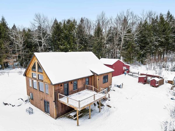 932 Mud City Loop, Morristown, VT 05661