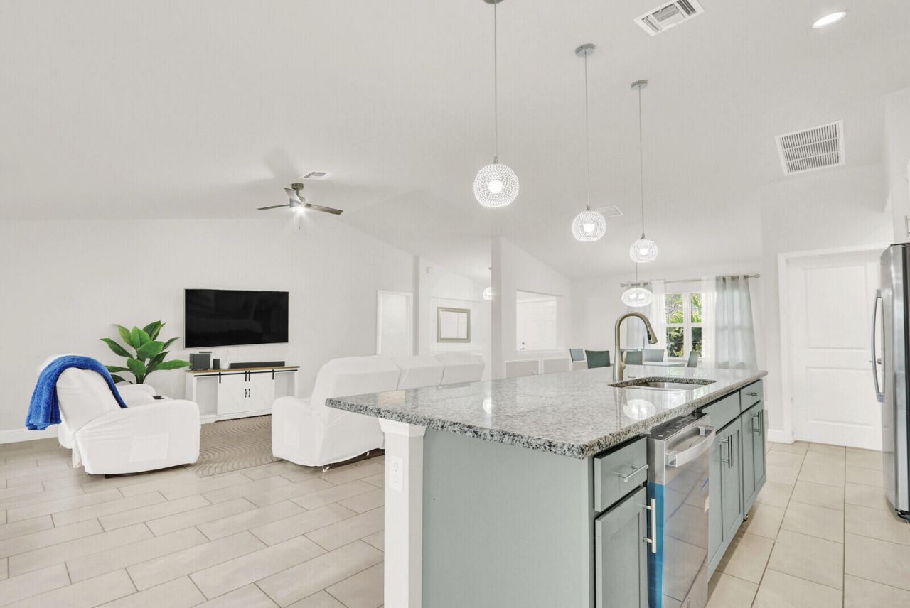 202 SW Chandler Terrace, Port Saint Lucie, FL 34984 Photo