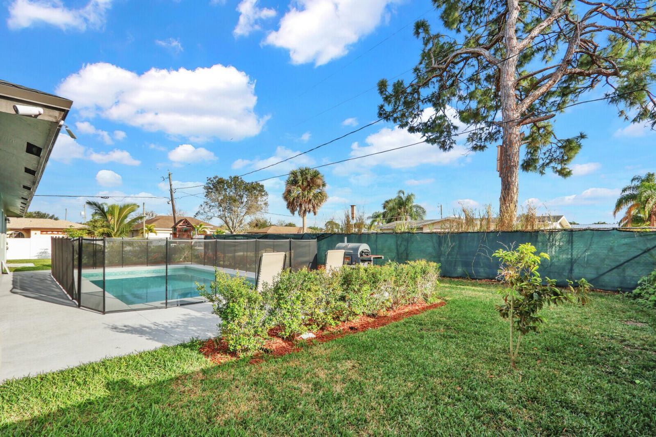 202 SW Chandler Terrace, Port Saint Lucie, FL 34984 Photo