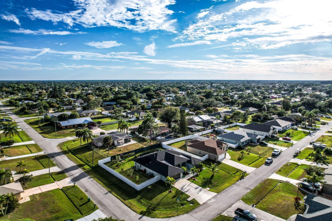 202 SW Chandler Terrace, Port Saint Lucie, FL 34984 Photo