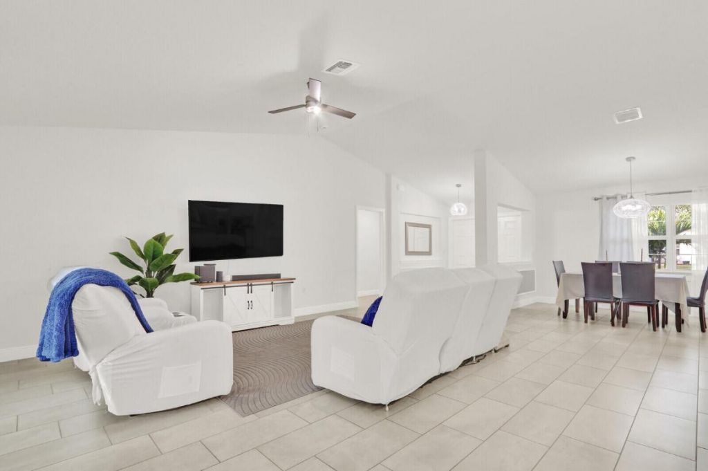 202 SW Chandler Terrace, Port Saint Lucie, FL 34984 Photo