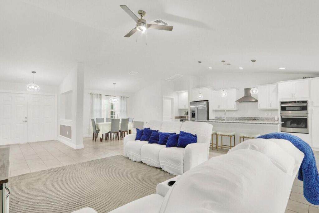 202 SW Chandler Terrace, Port Saint Lucie, FL 34984 Photo