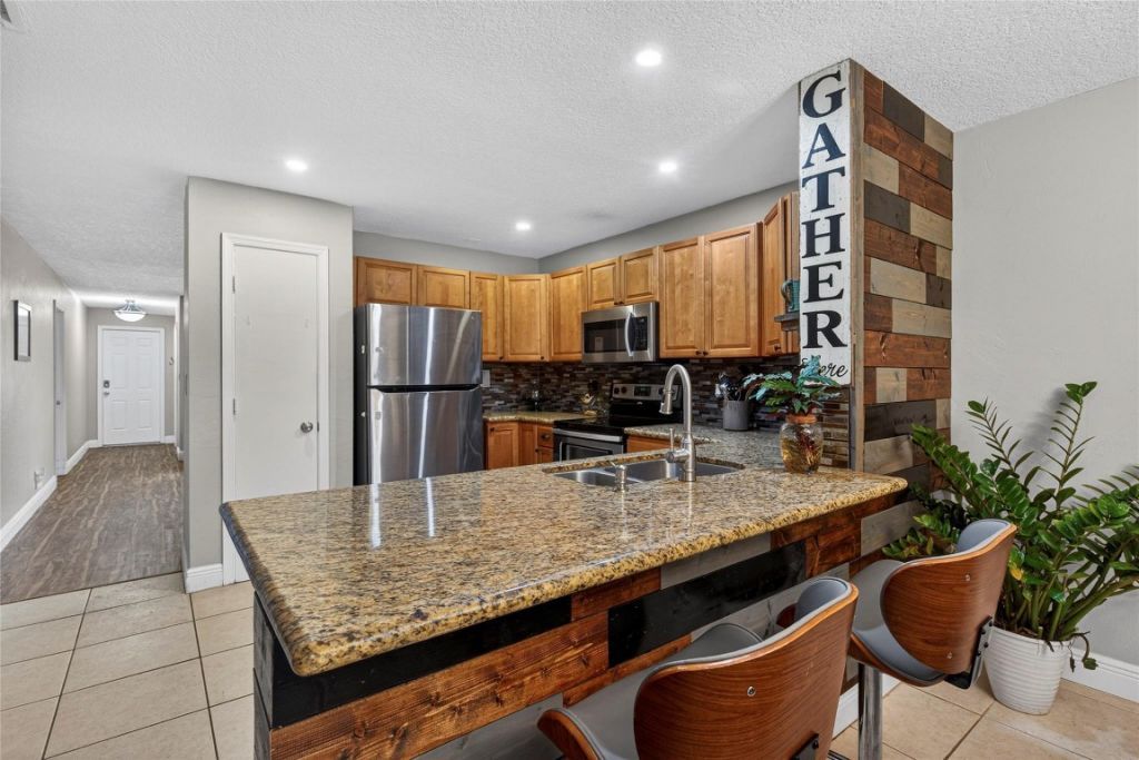 3002 NW 103rd Lane, Coral Springs, FL 33065 Photo