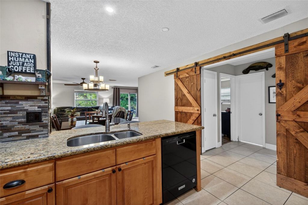 3002 NW 103rd Lane, Coral Springs, FL 33065 Photo