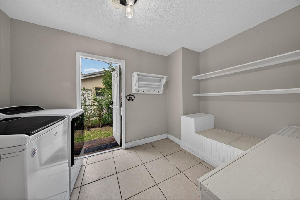 3002 NW 103rd Lane, Coral Springs, FL 33065 Photo