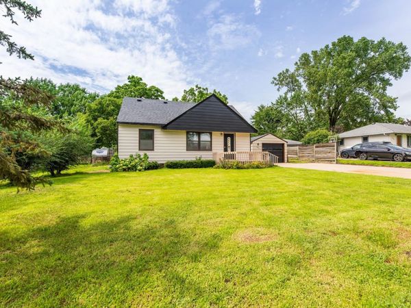 2454 Long Lake Road, New Brighton, MN 55112