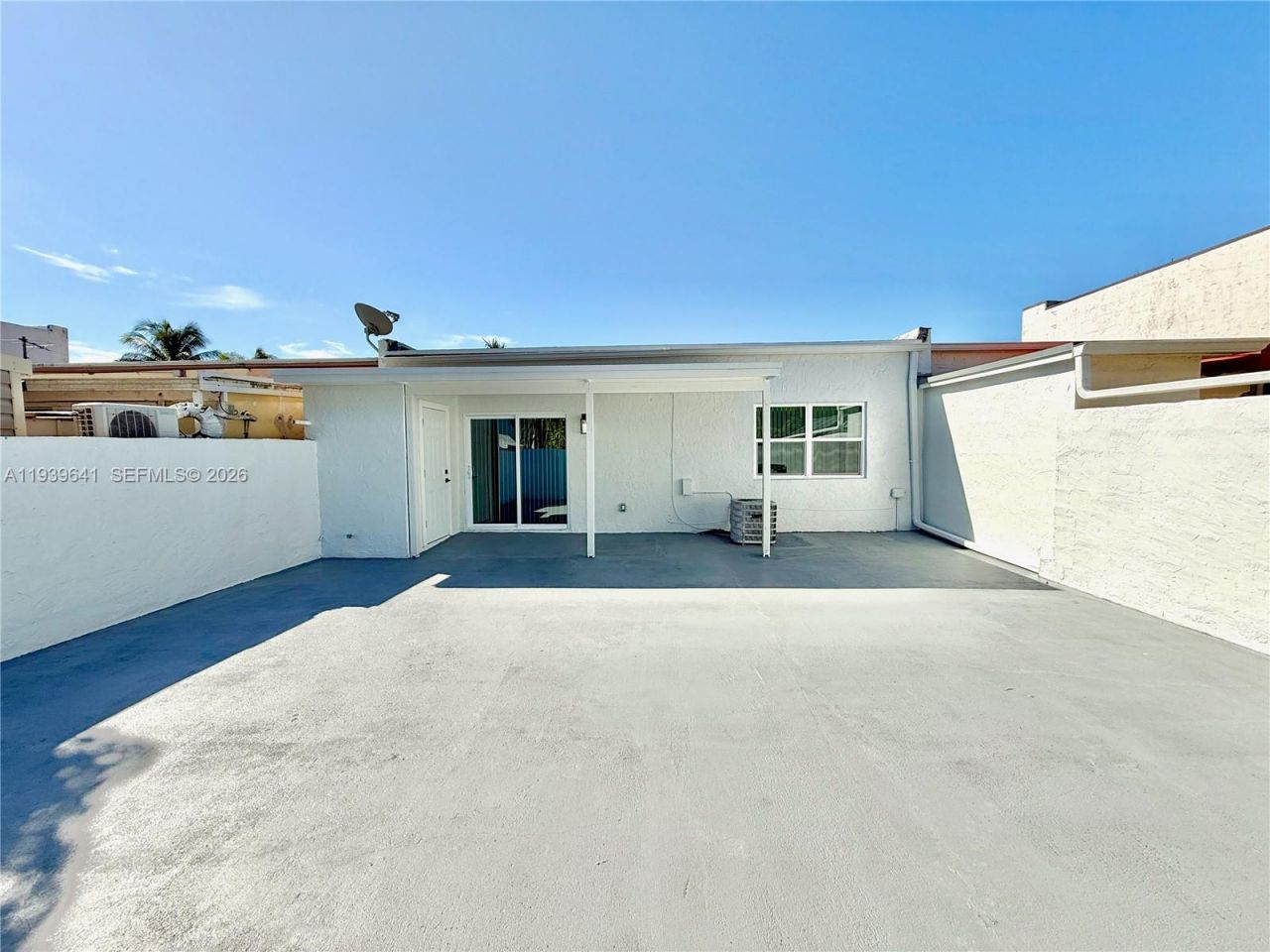 11240 SW 33rd Cir Pl , Miami, FL 33165 Photo