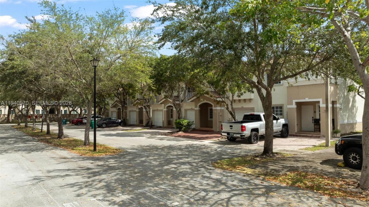 14116 SW 260th St, Unit 105, Homestead, FL 33032 Photo
