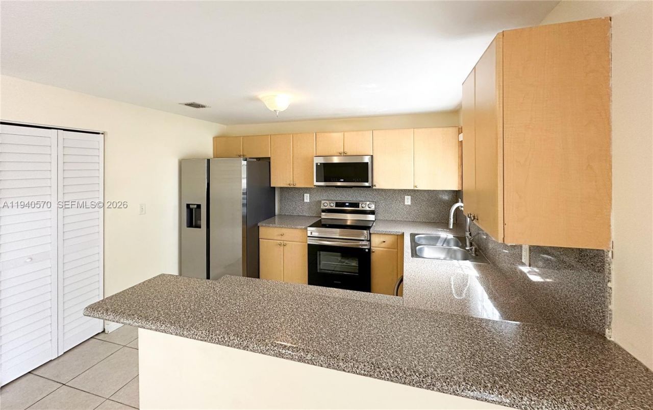 14116 SW 260th St, Unit 105, Homestead, FL 33032 Photo