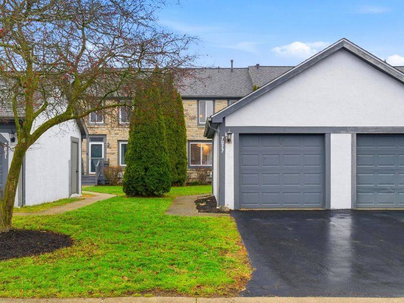 7027 Dublin Village Drive, Dublin, OH 43017 Photo 2