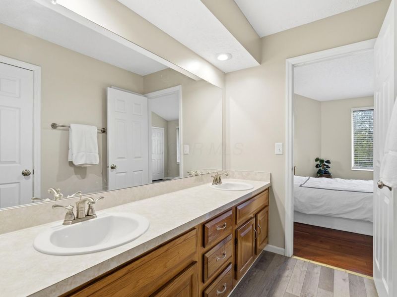 7027 Dublin Village Drive, Dublin, OH 43017 Photo 22