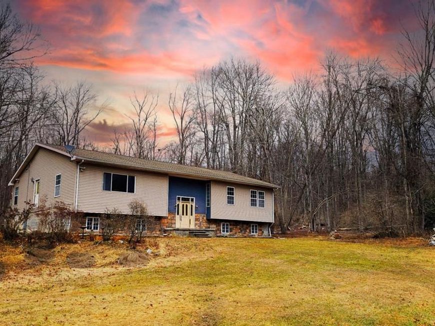 586 Old Limekiln Lane, Newport, PA 17074 Main Photo